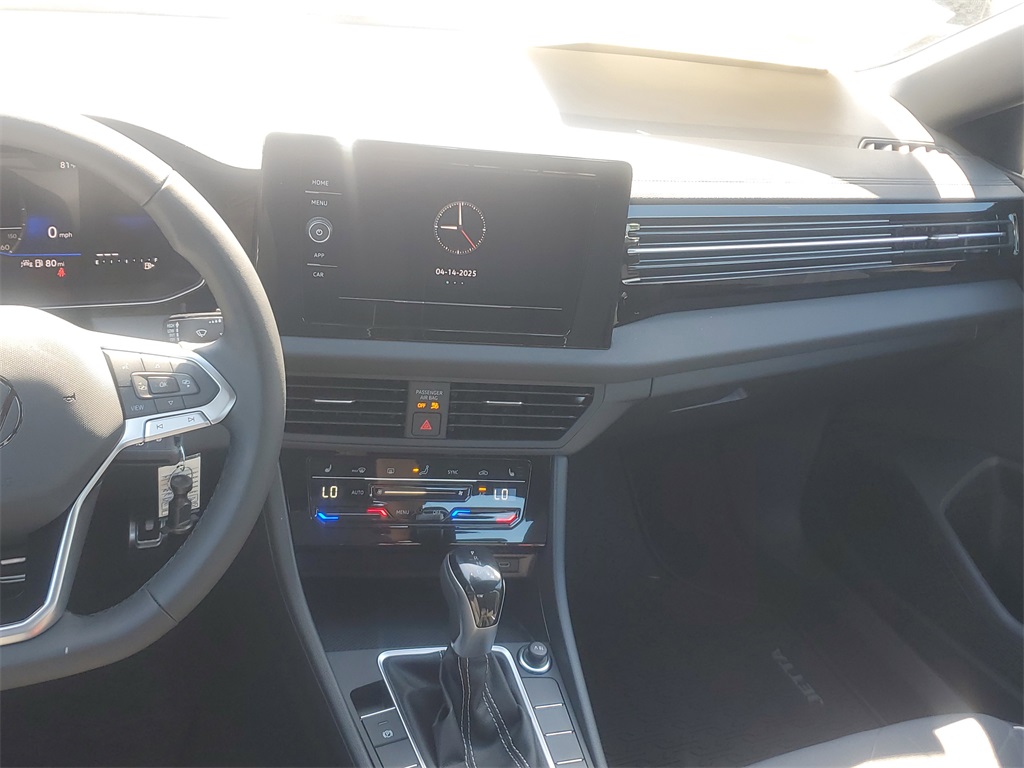 Vehicle image 20 of 31