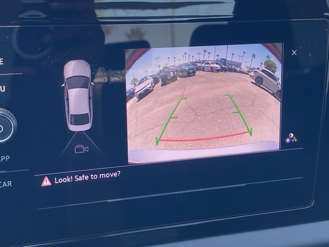 Vehicle image 13 of 17