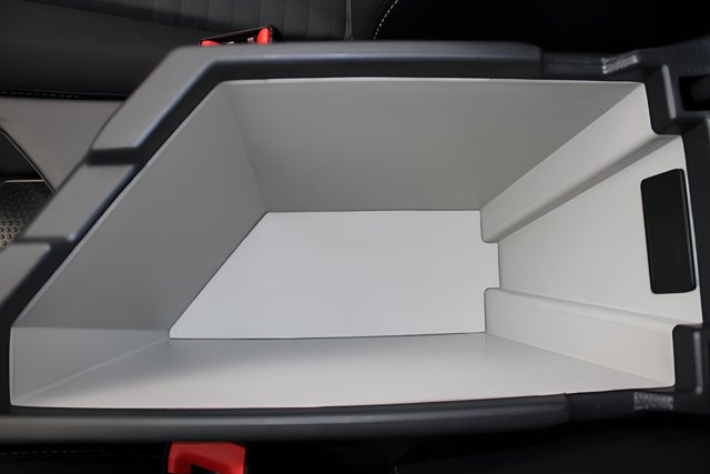 Vehicle image 23 of 30