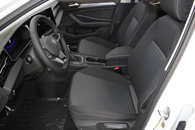 Vehicle image 12 of 30