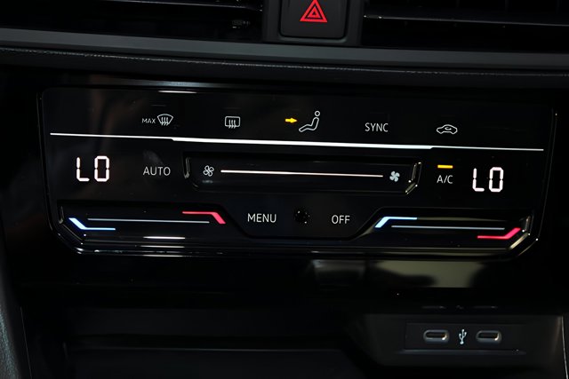 Vehicle image 20 of 30