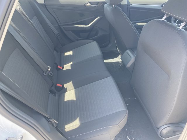Vehicle image 8 of 17