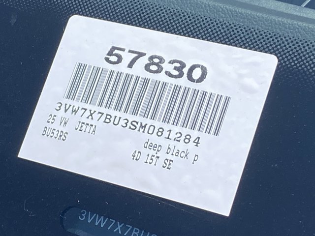 Vehicle image 17 of 18