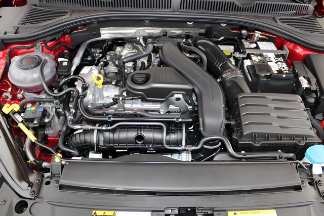 Vehicle image 28 of 31