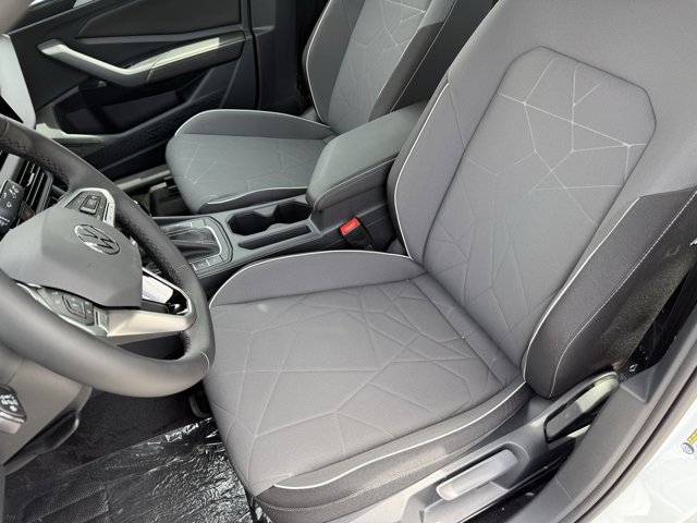 Vehicle image 9 of 16
