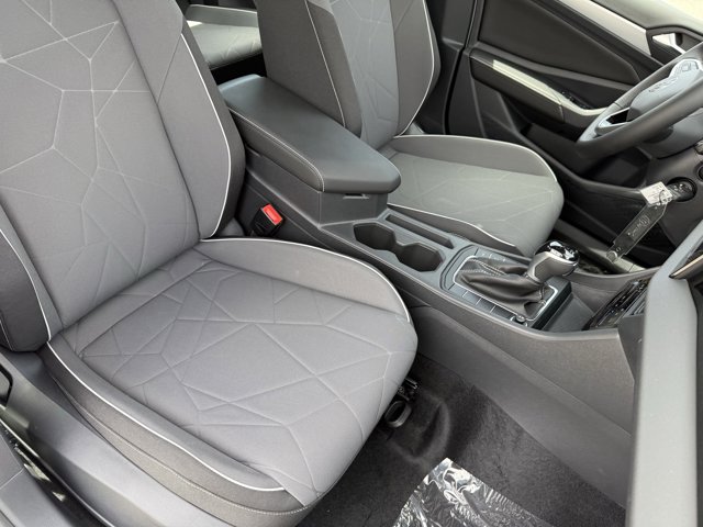 Vehicle image 8 of 16