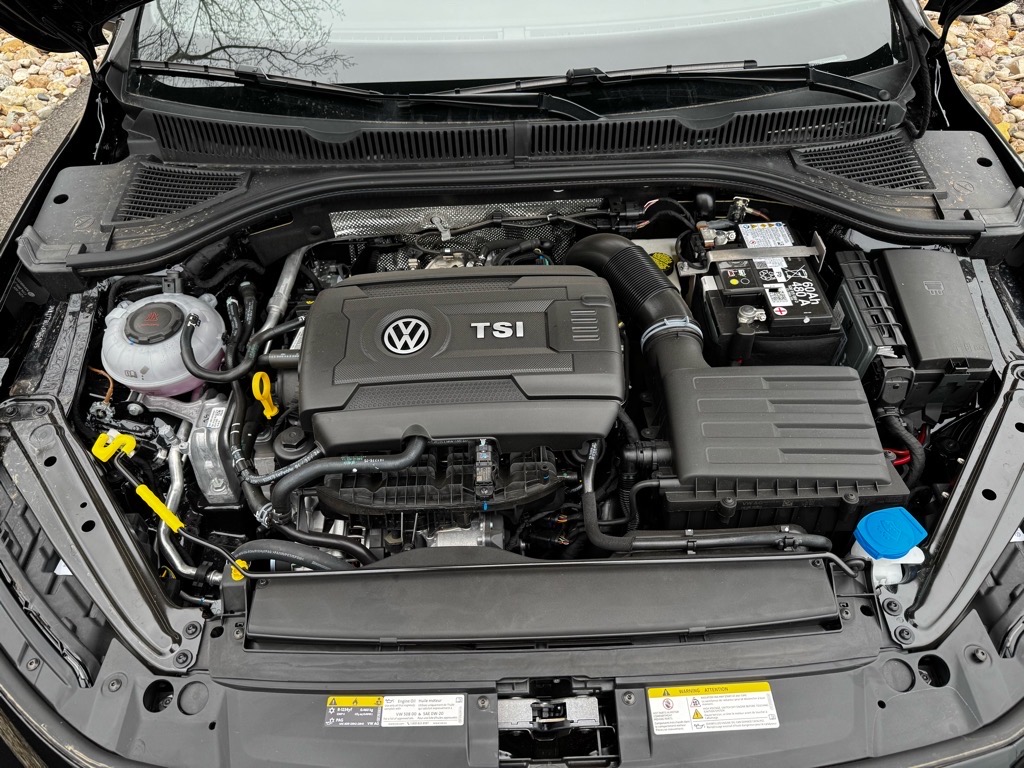 Vehicle image 10 of 35