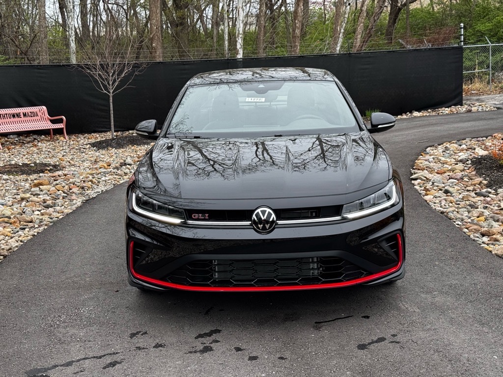 Vehicle image 2 of 35
