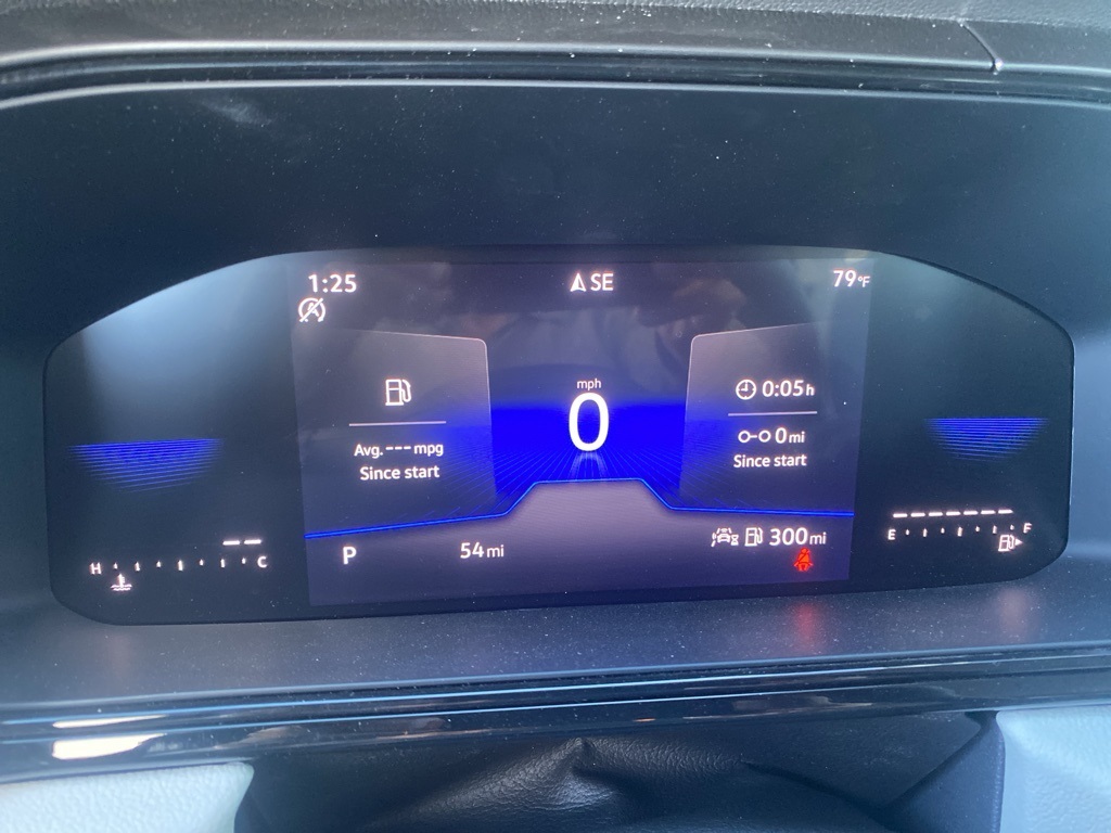 Vehicle image 18 of 32