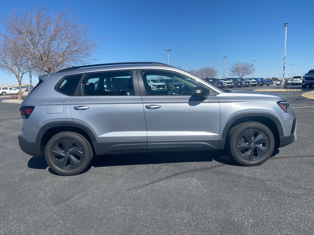 Vehicle image 4 of 32