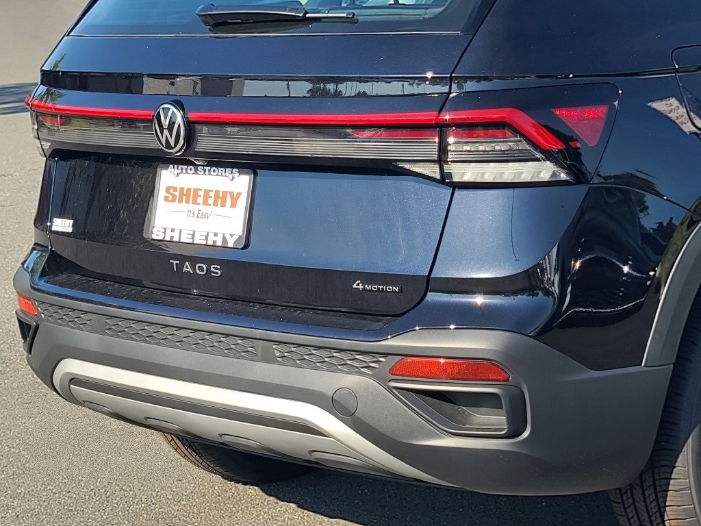 2025 Volkswagen Taos S Image 17 of 17