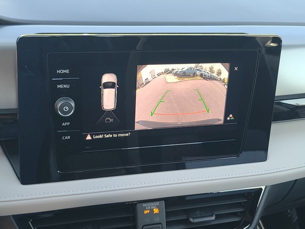 2025 Volkswagen Taos S Image 12 of 17