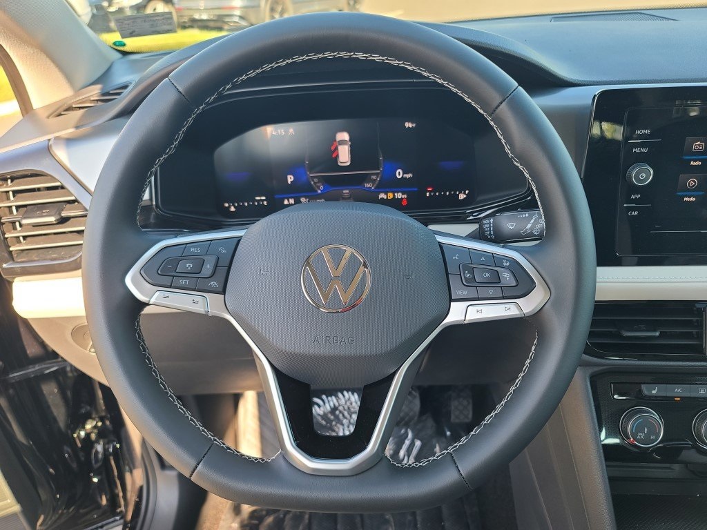 2025 Volkswagen Taos S Image 11 of 17