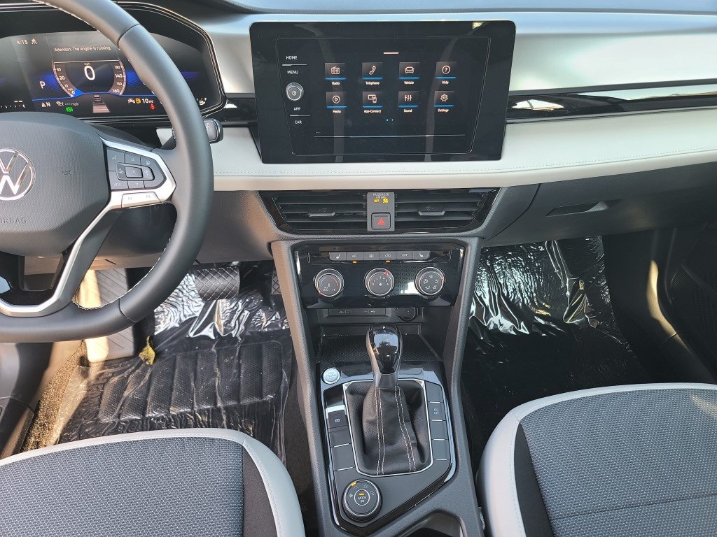 2025 Volkswagen Taos S Image 15 of 17