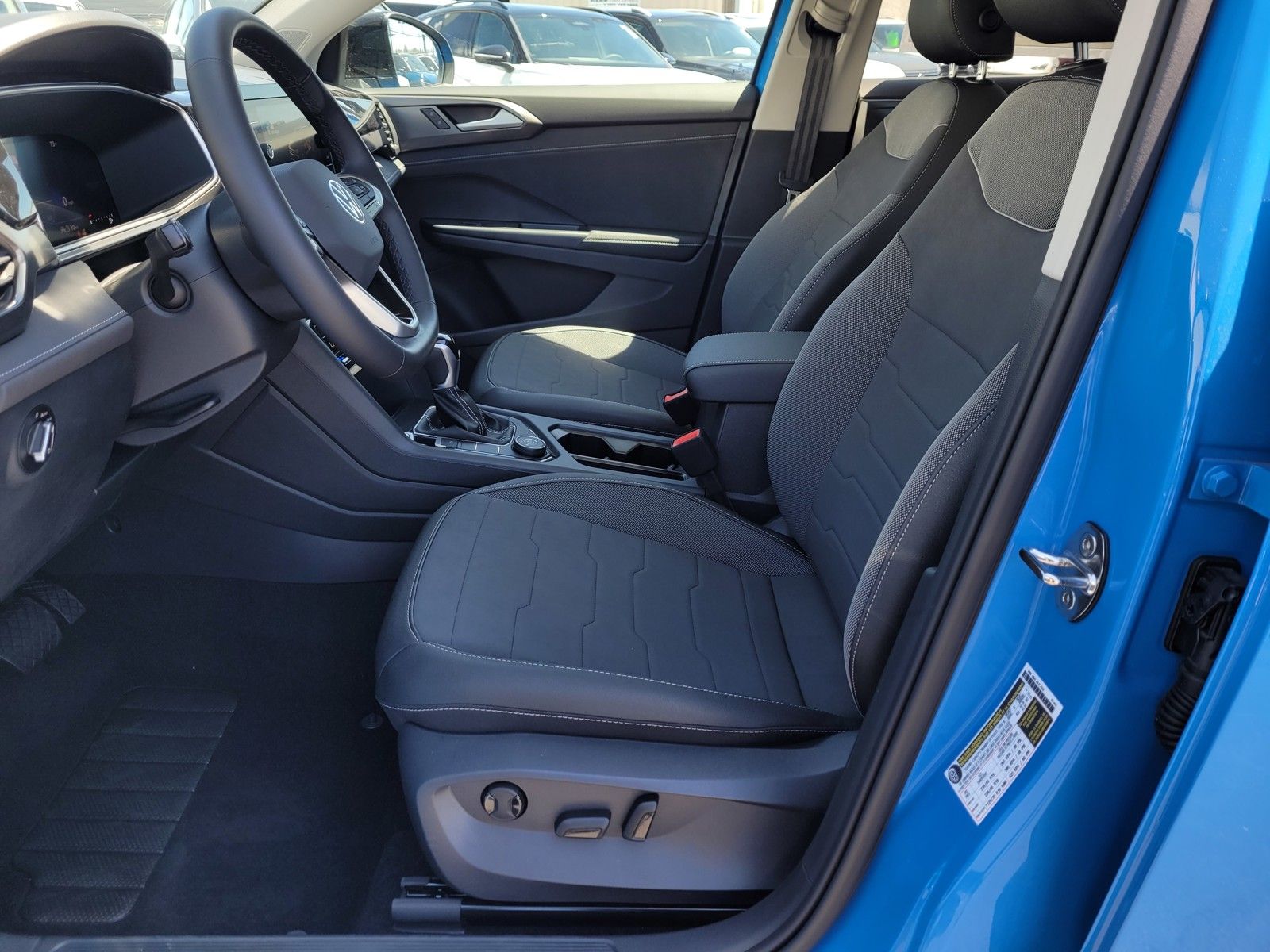 Vehicle image 9 of 17