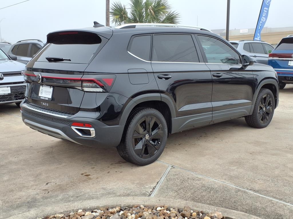 Vehicle image 3 of 20