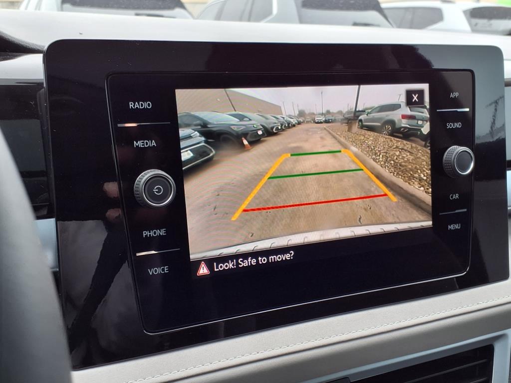 Vehicle image 19 of 20
