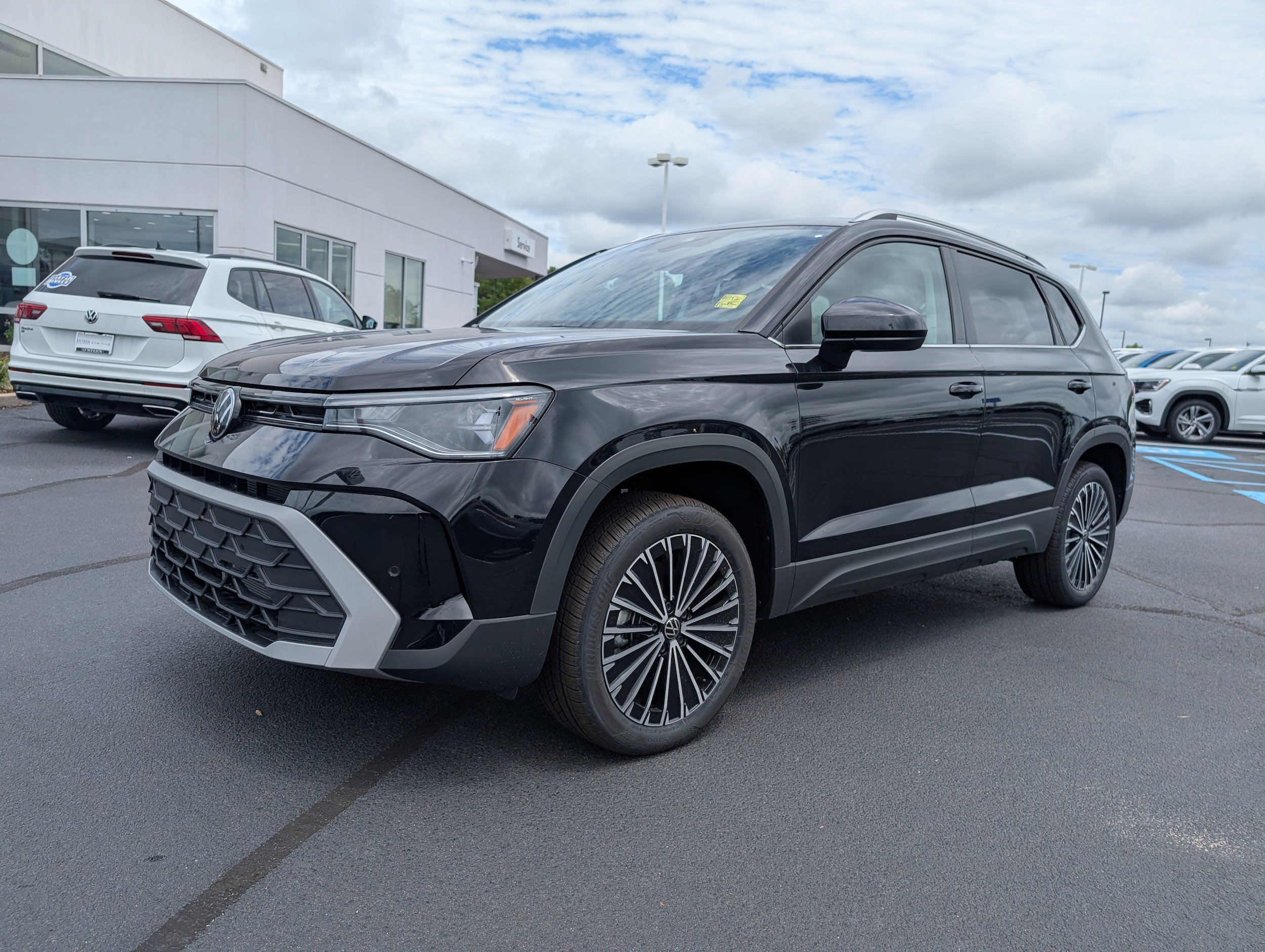 Vehicle image 1 of 33