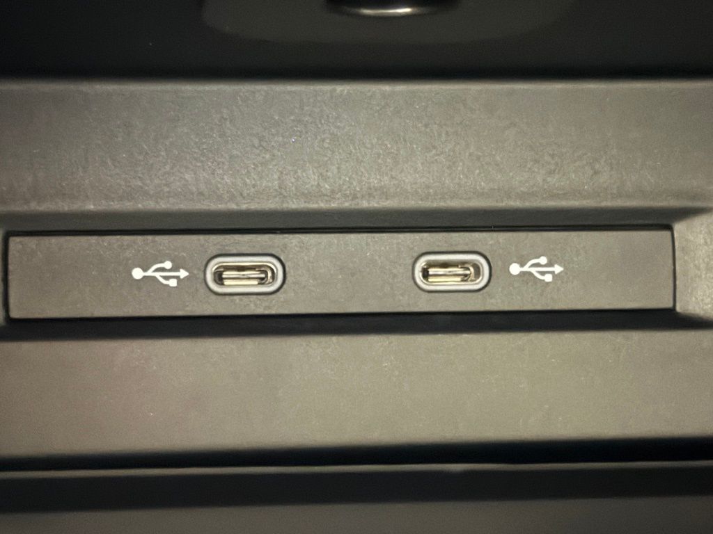 2025 Volkswagen Taos SE Image 26 of 38