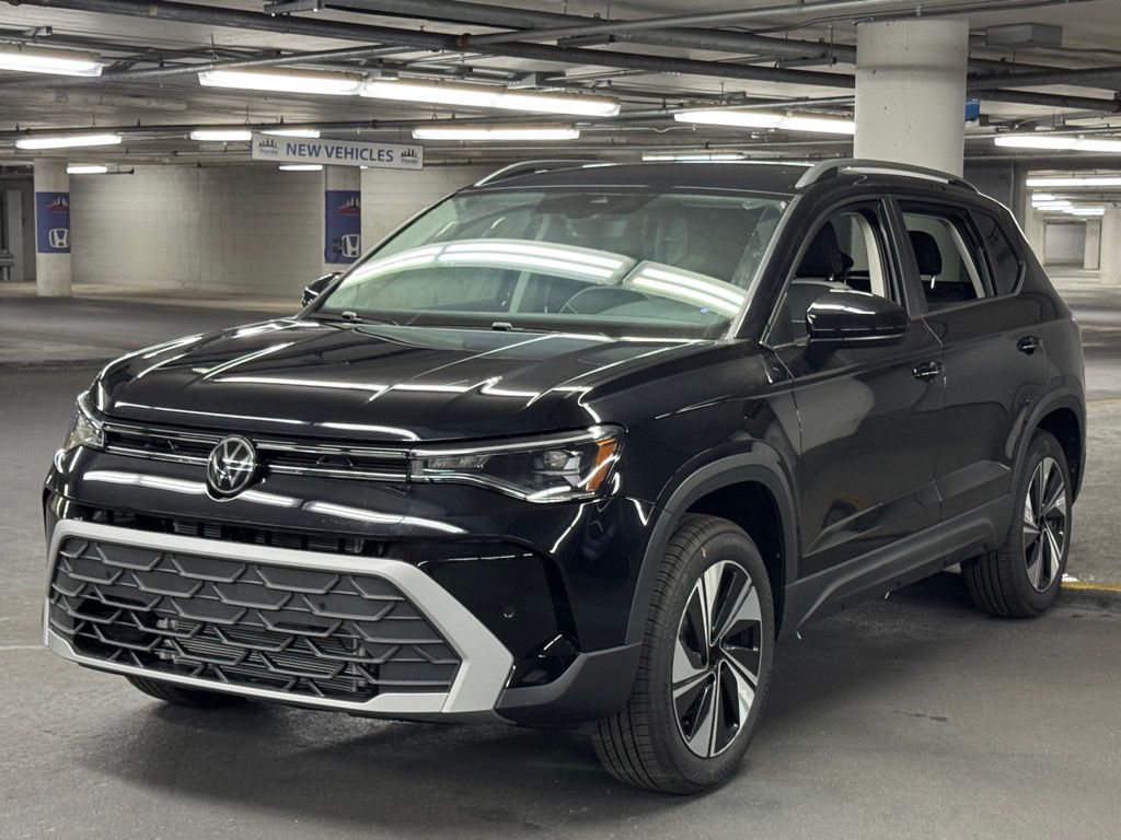 2025 Volkswagen Taos SE Image 1 of 38