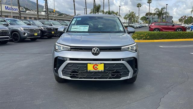 Vehicle image 3 of 34