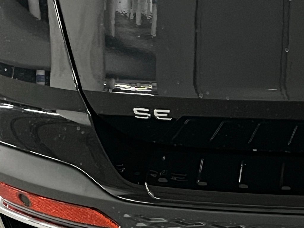 2025 Volkswagen Taos SE Image 40 of 40