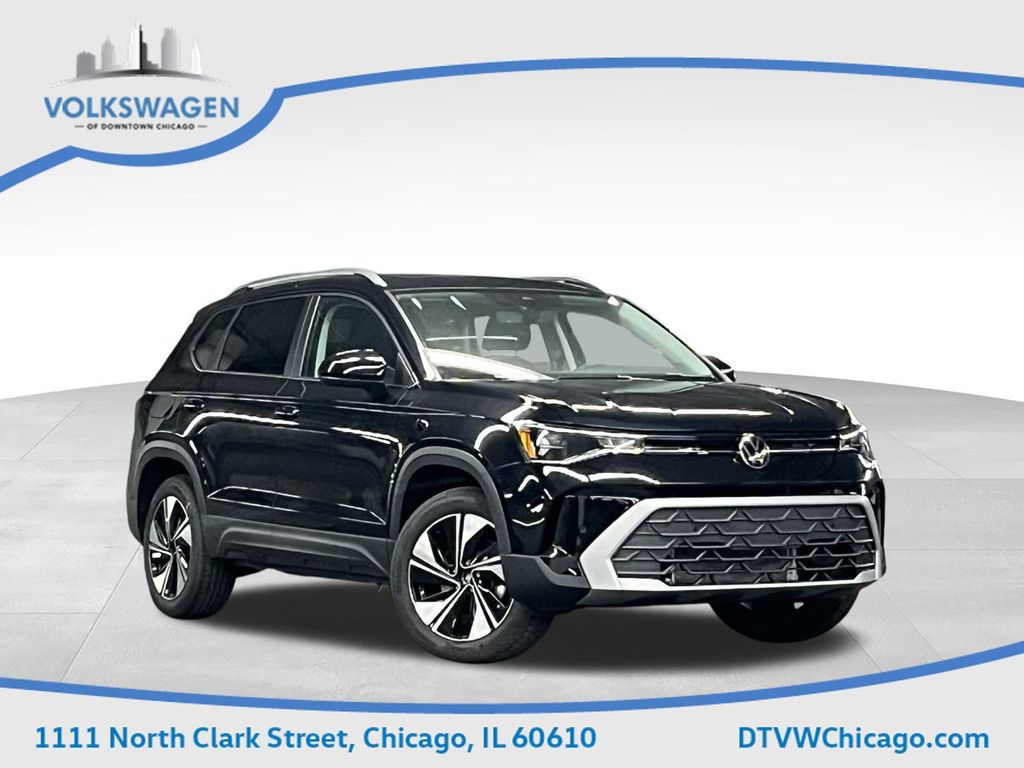 2025 Volkswagen Taos SE Image 2 of 40