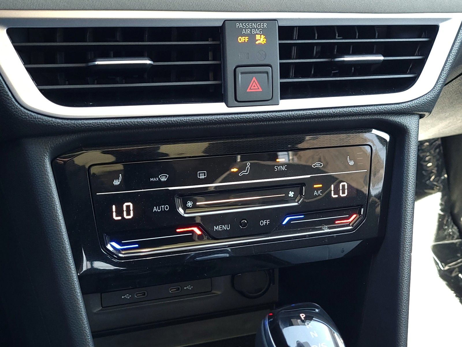 Vehicle image 15 of 17