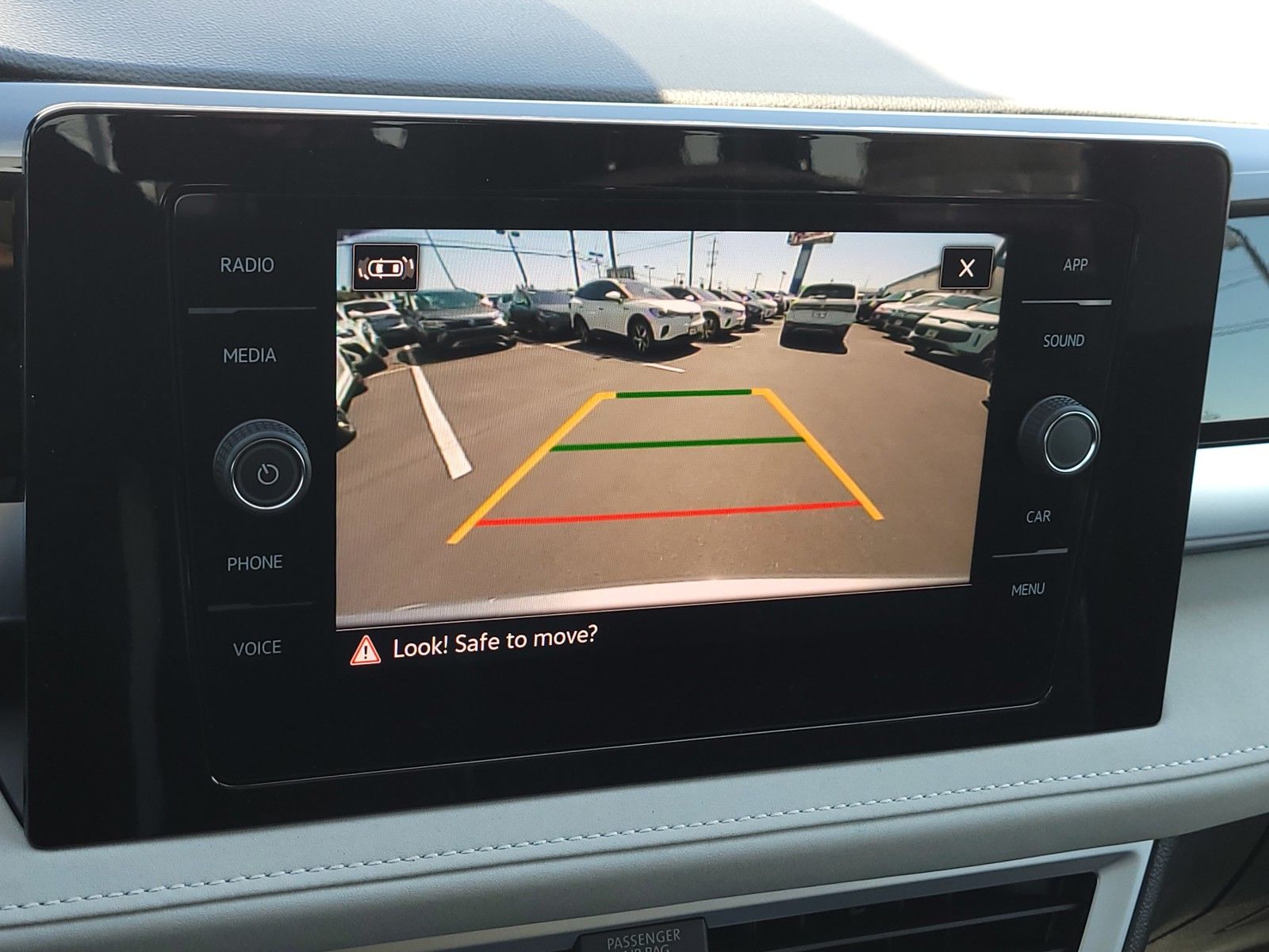 Vehicle image 14 of 17