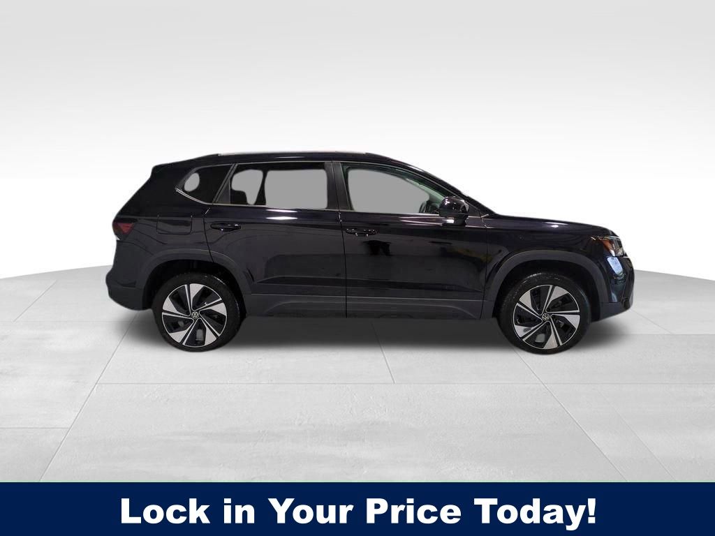 Vehicle image 4 of 24