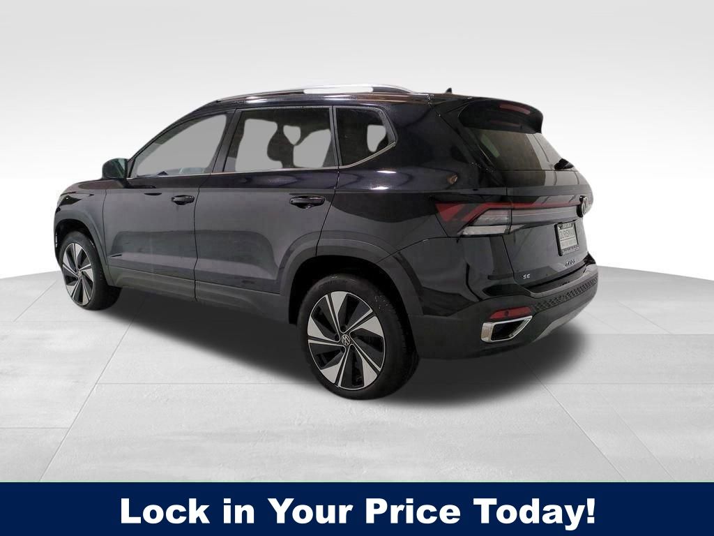 Vehicle image 7 of 24
