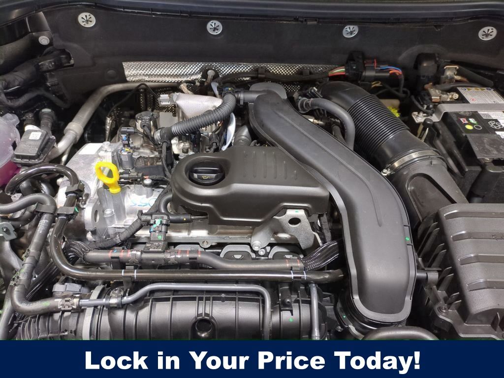 Vehicle image 23 of 24
