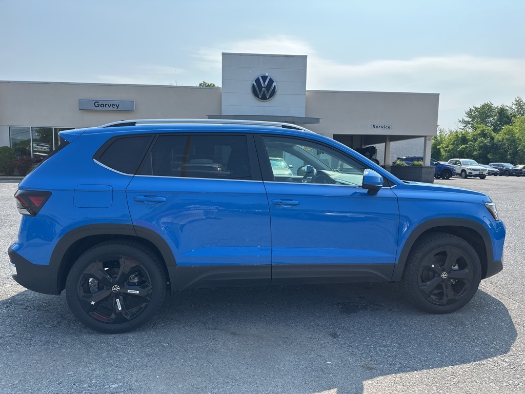 Vehicle image 4 of 20