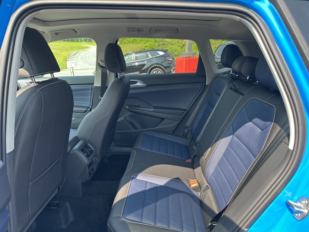 Vehicle image 19 of 20