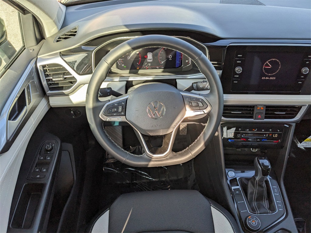 Vehicle image 12 of 32