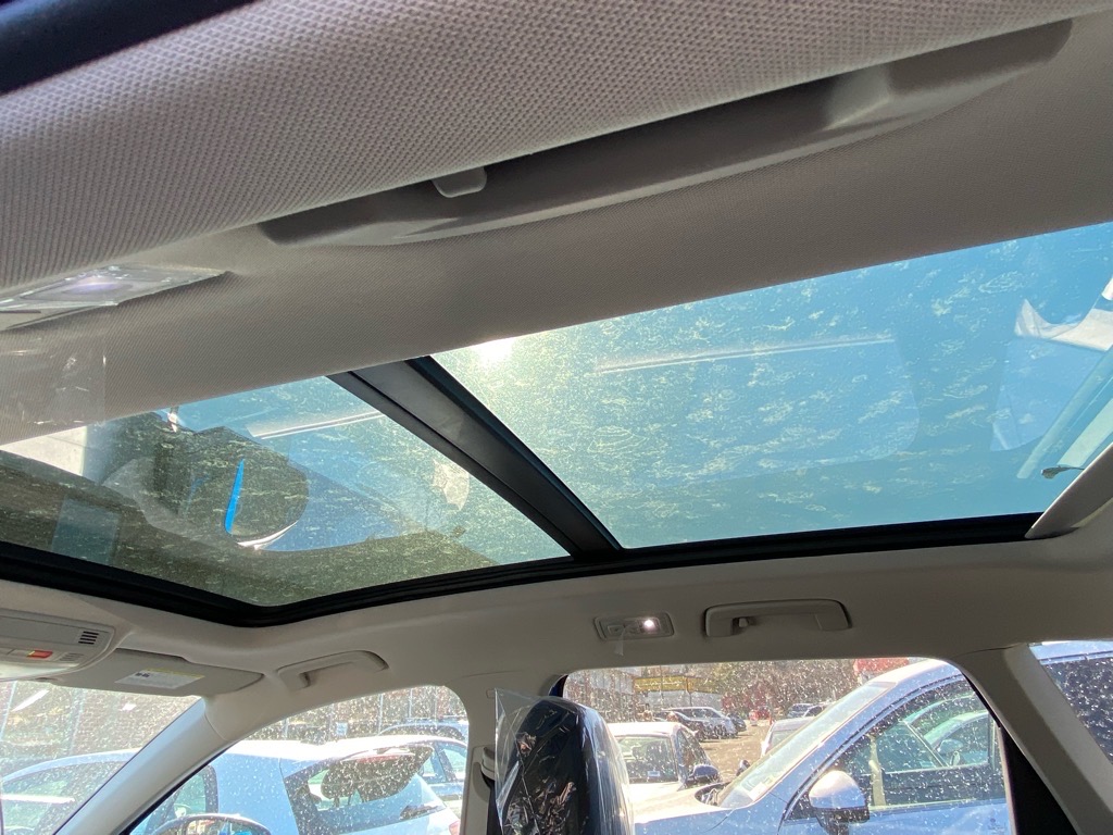 Vehicle image 12 of 12