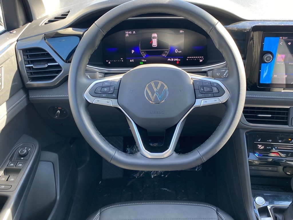 Vehicle image 5 of 12