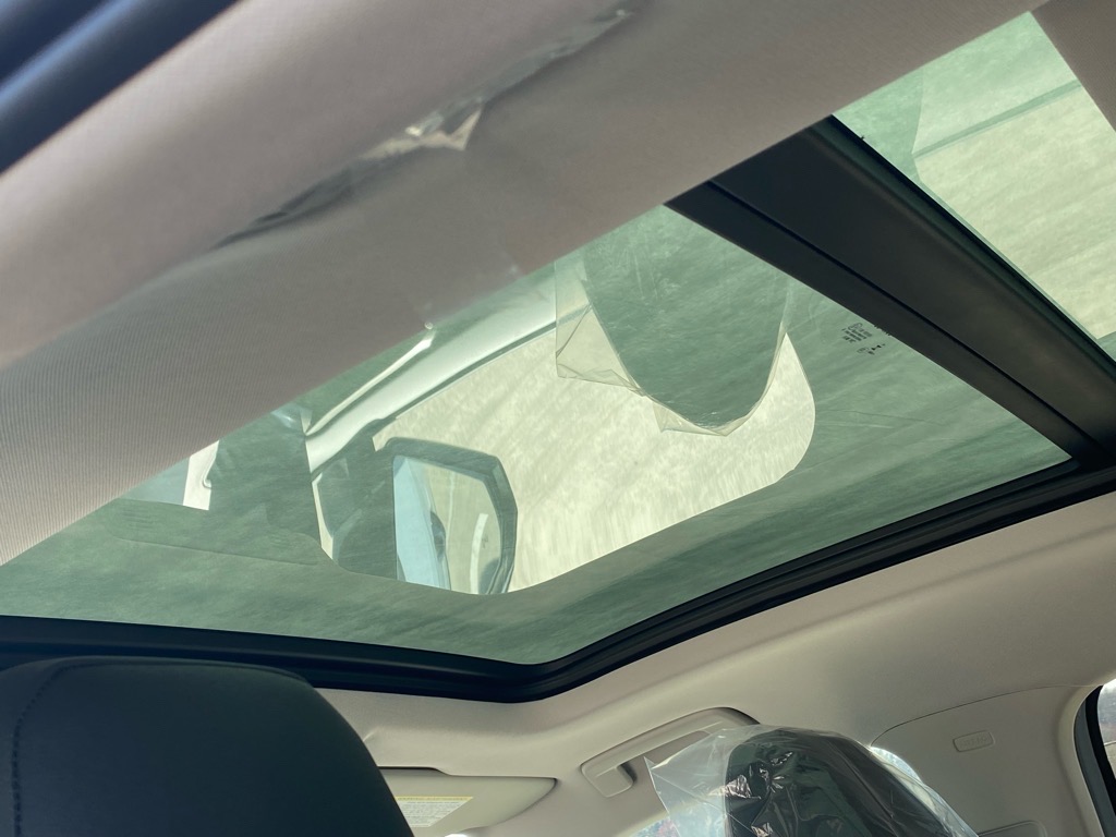 Vehicle image 11 of 12