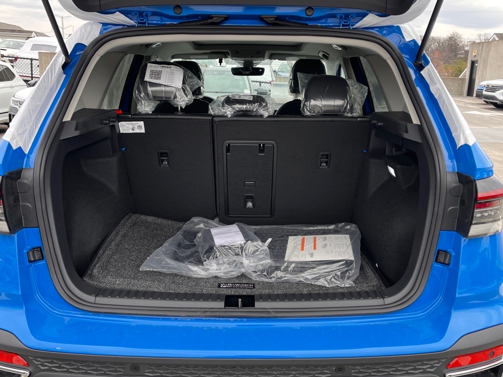 Vehicle image 13 of 13