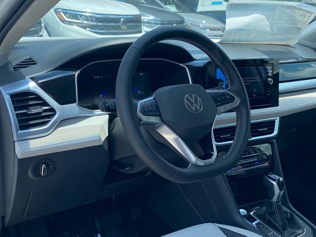 Vehicle image 2 of 12