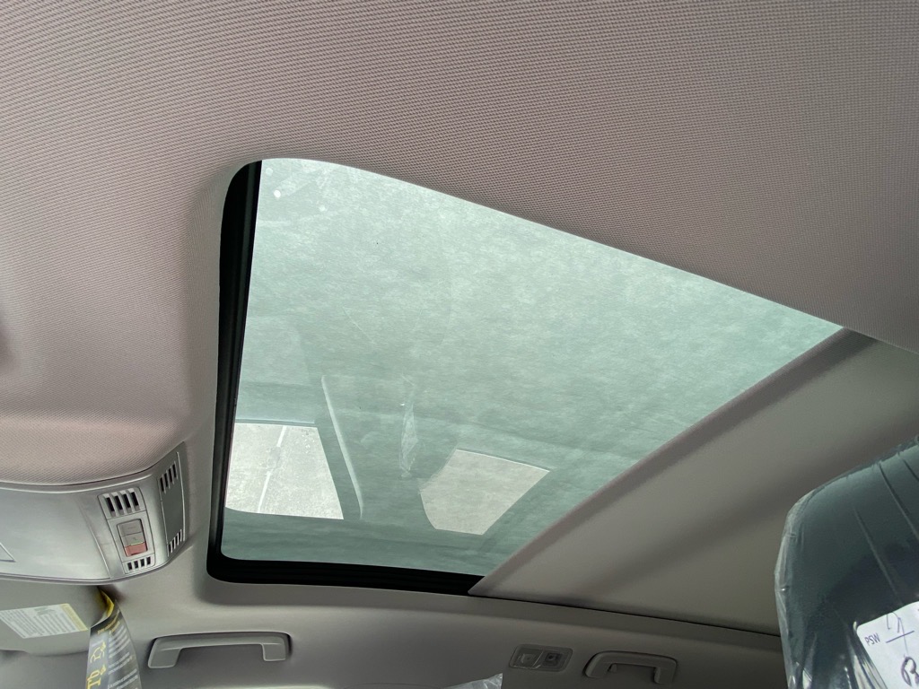 Vehicle image 13 of 13
