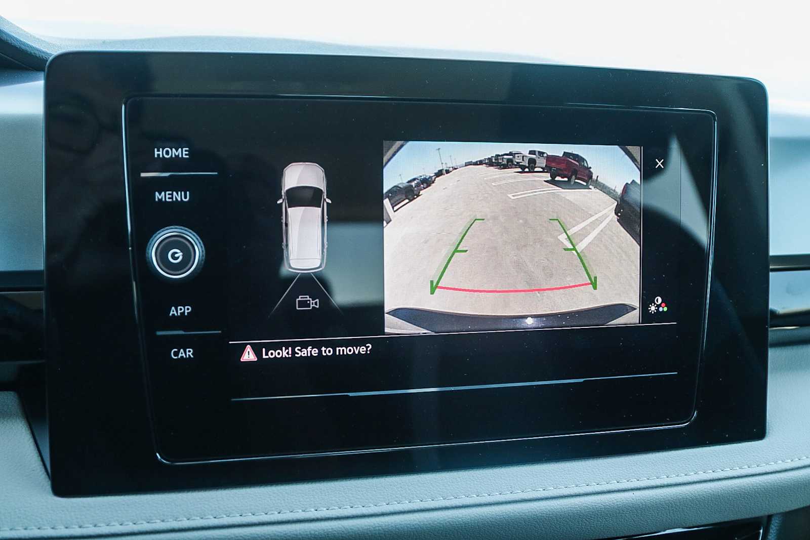 Vehicle image 18 of 26