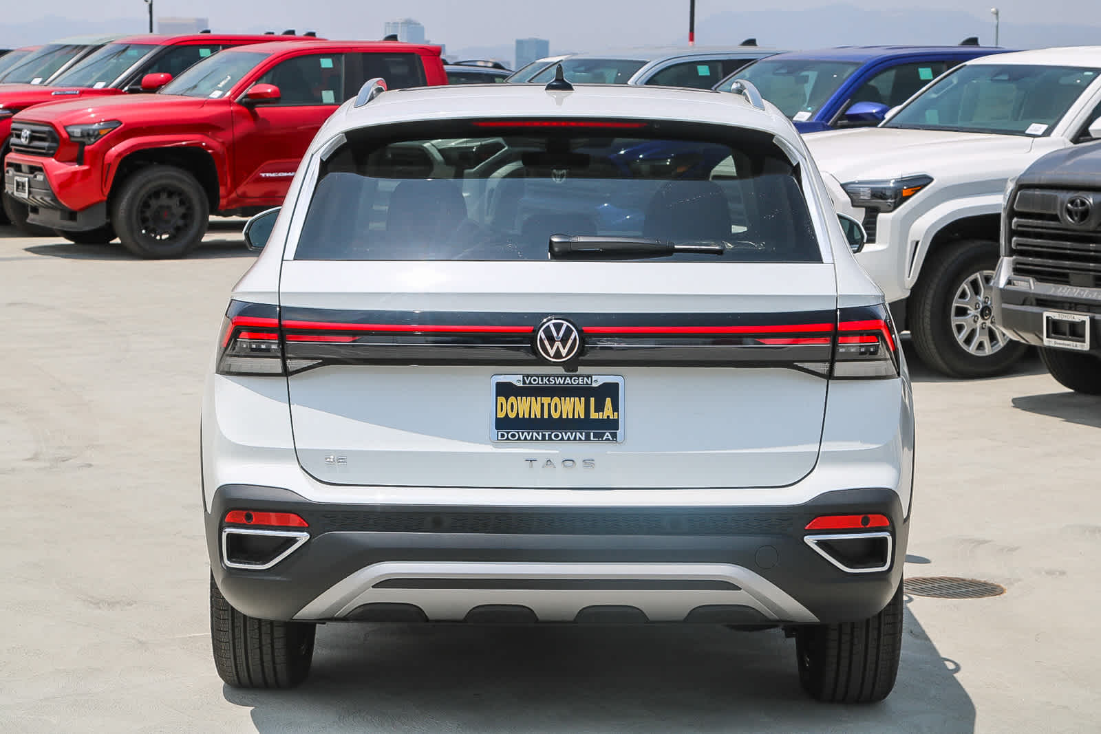 Vehicle image 5 of 40