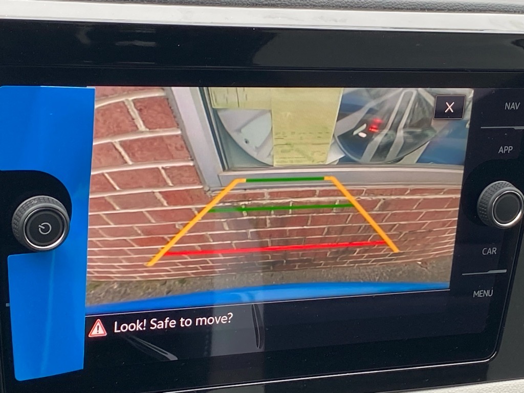 Vehicle image 10 of 12