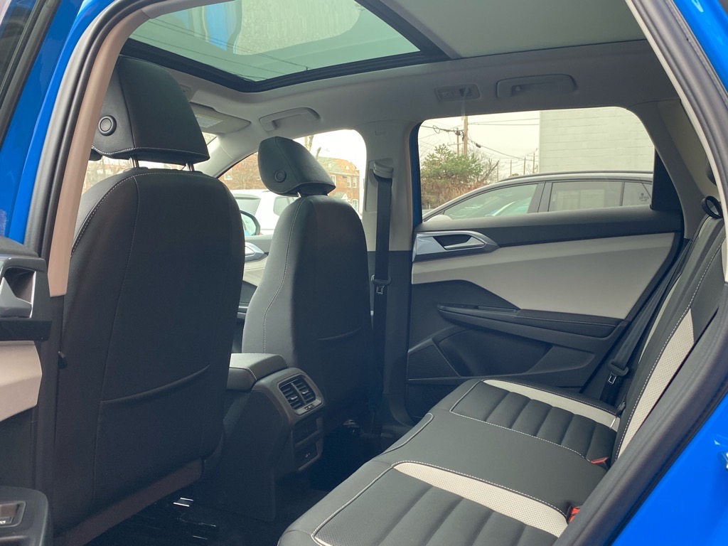Vehicle image 12 of 12