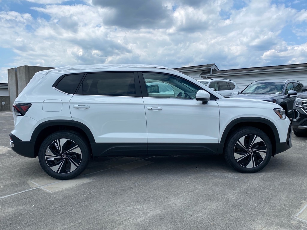 Vehicle image 3 of 13