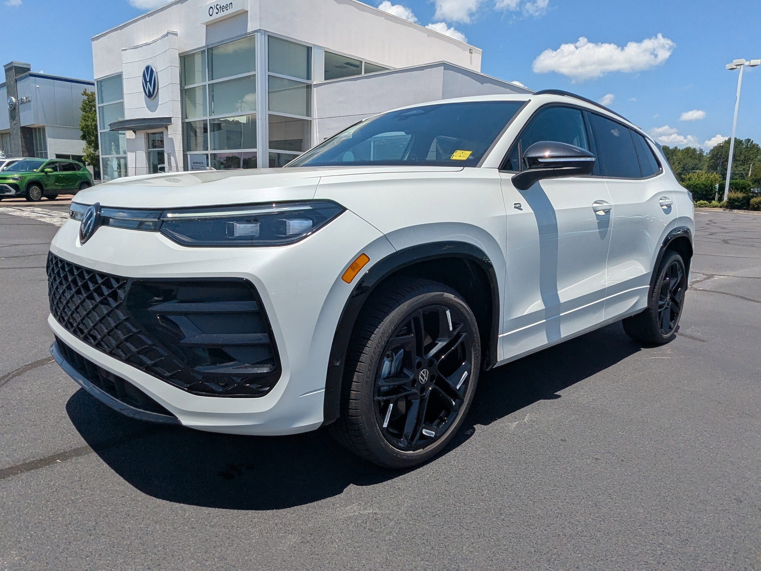 Vehicle image 2 of 31