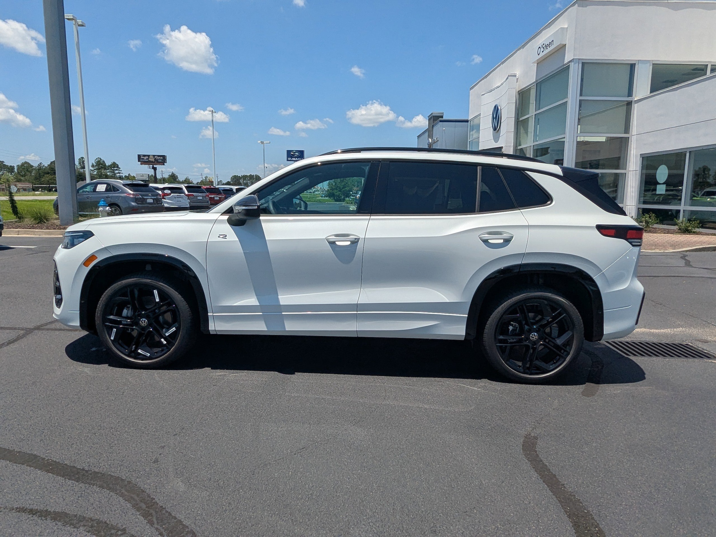 Vehicle image 8 of 31