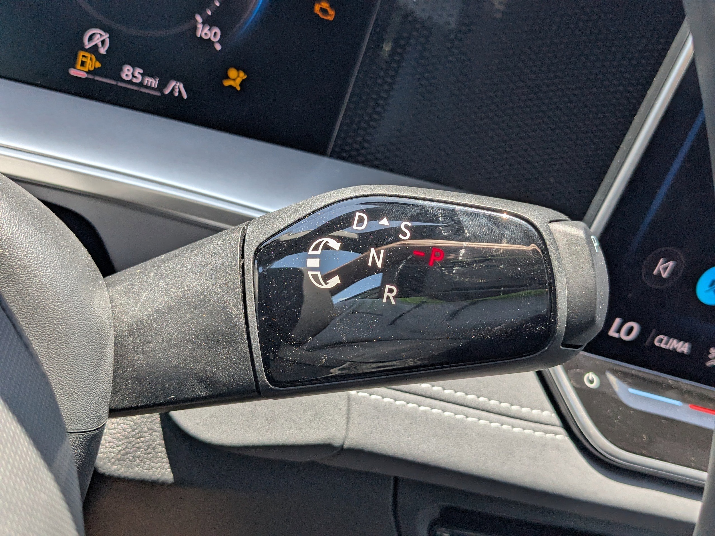 Vehicle image 23 of 31