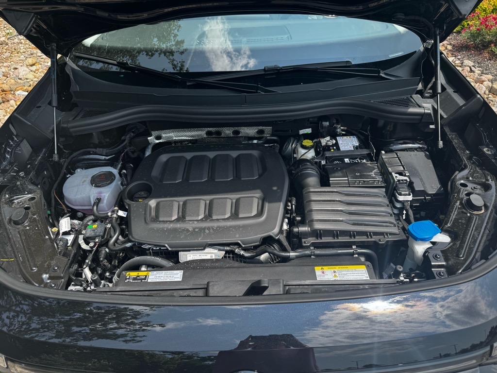 Vehicle image 9 of 35